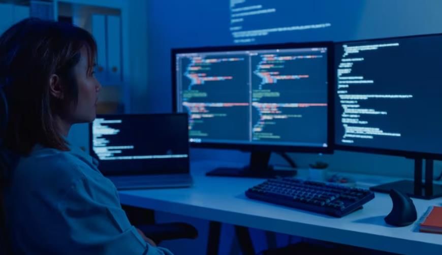 古交市小程序开发公司突围策略：数据驱动决策与主机赋能的双重加持
